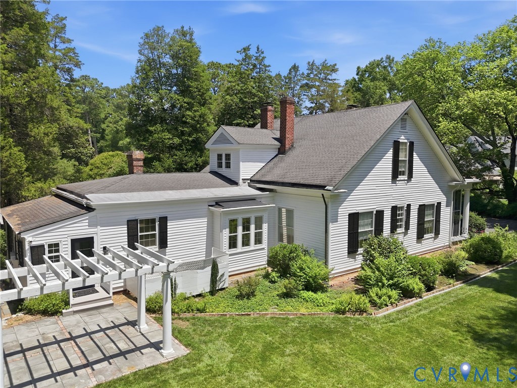 209 Ross Rd — photo