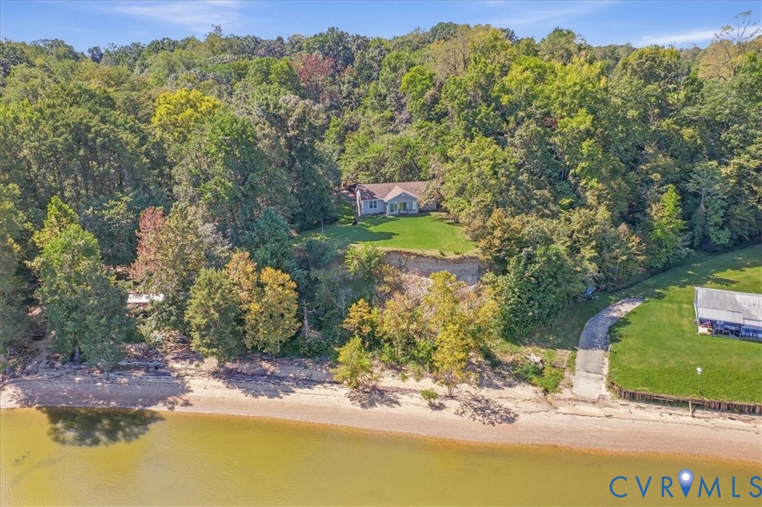 1563 Sunken Meadow Rd — photo