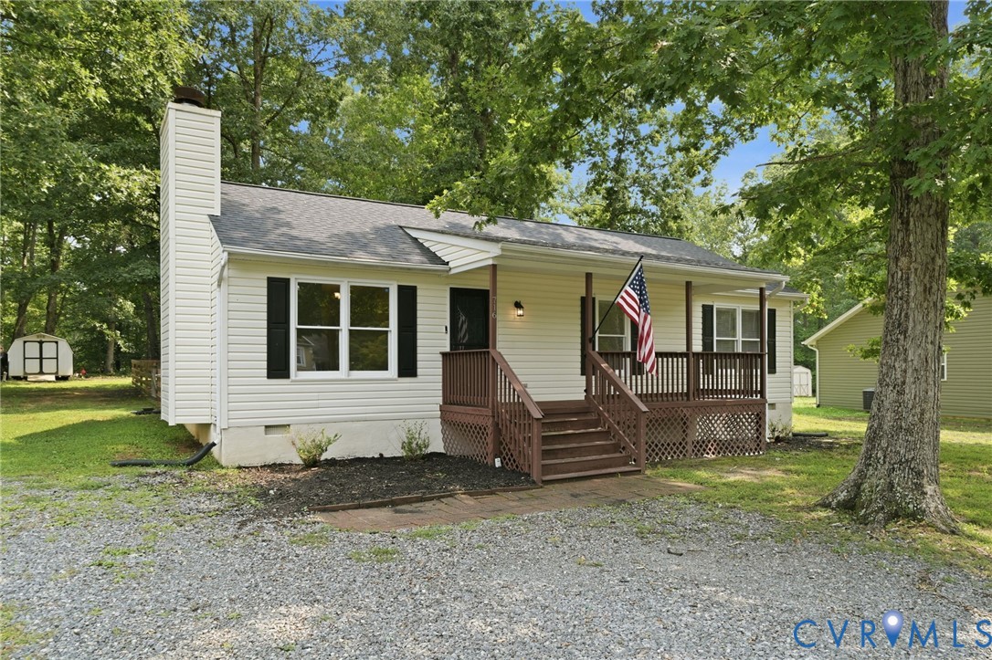 716 Glen Cove Dr — photo