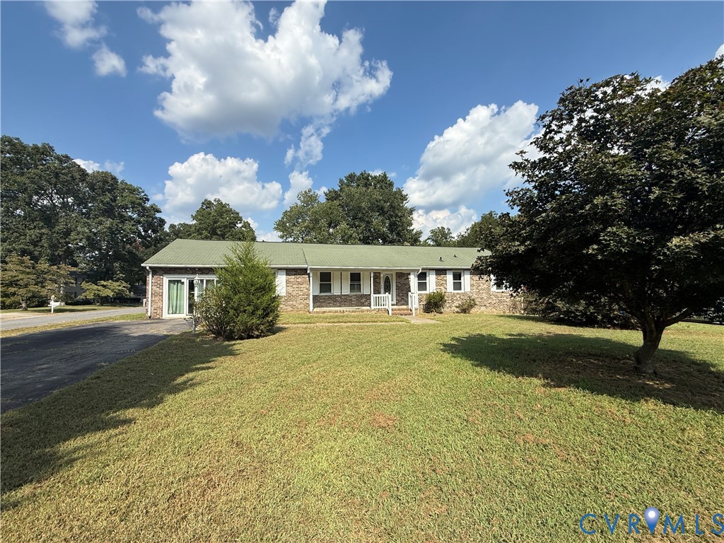 4512 Greenbriar Dr — photo