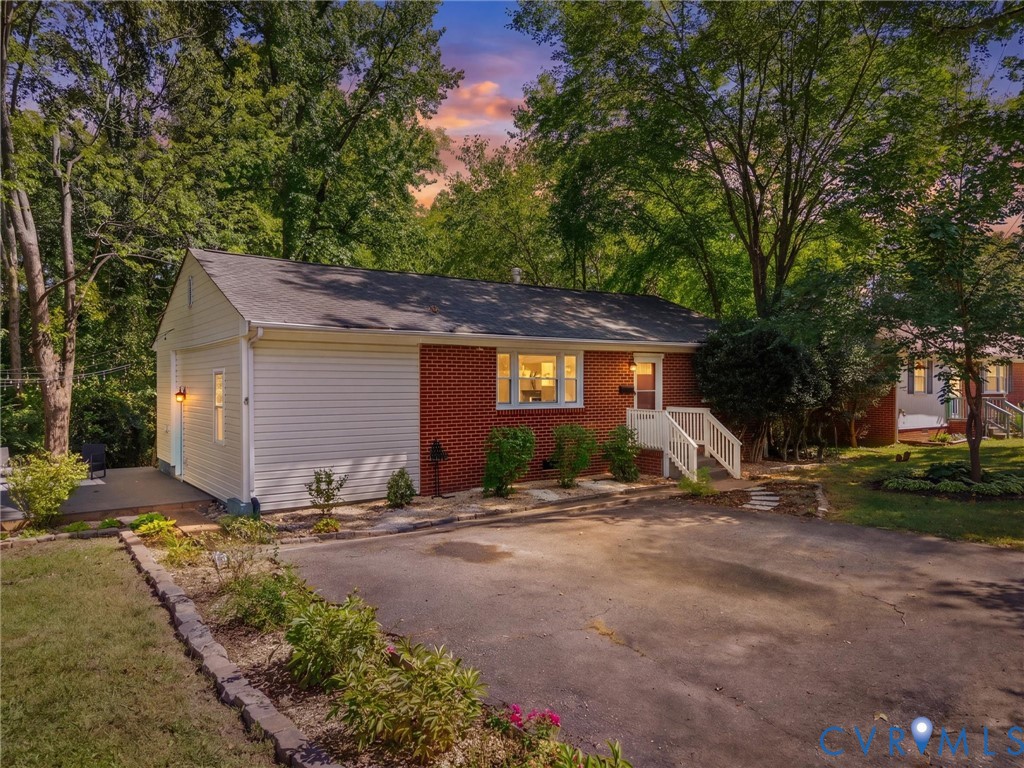 5112 Bethlehem Rd — photo