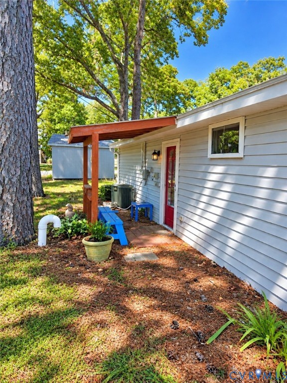 36 Beach Road, Reedville, VA 22539