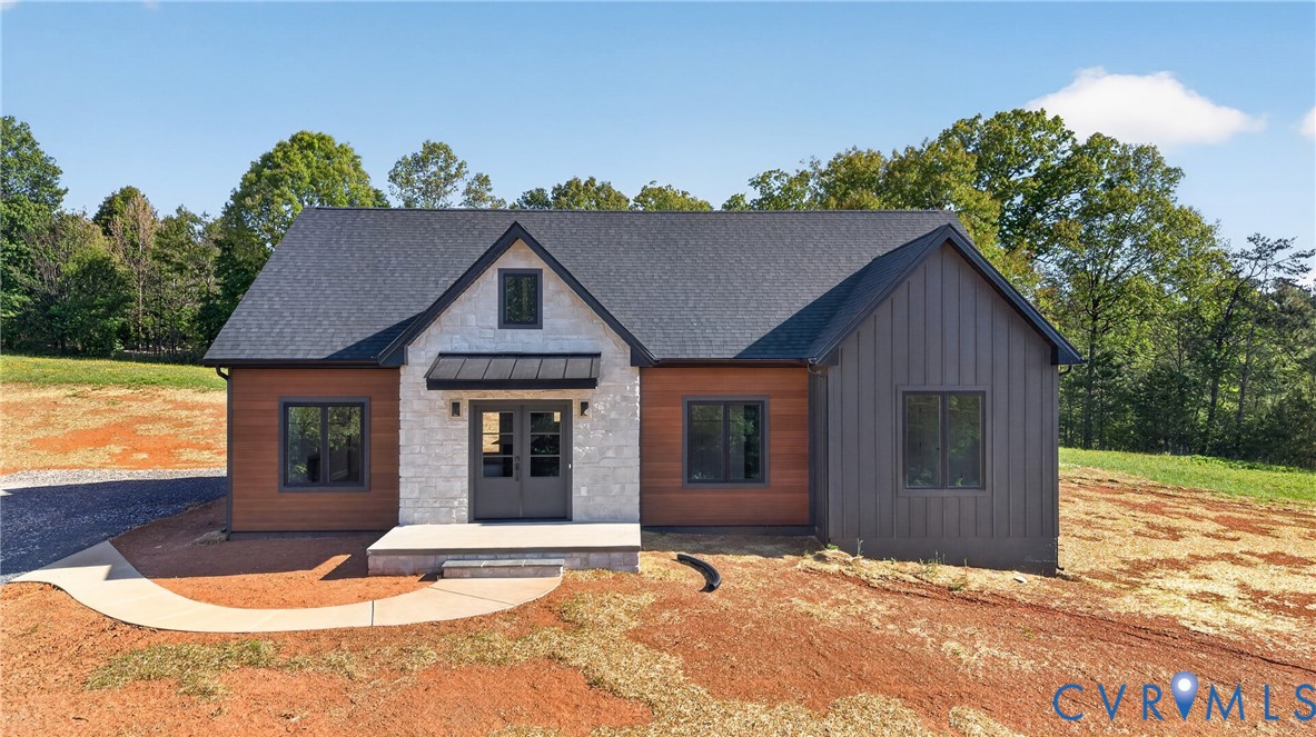 9041 Stonewall Road — photo