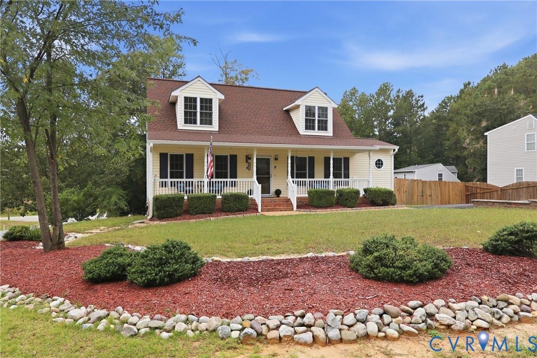 10624 Hamlin Dr — photo