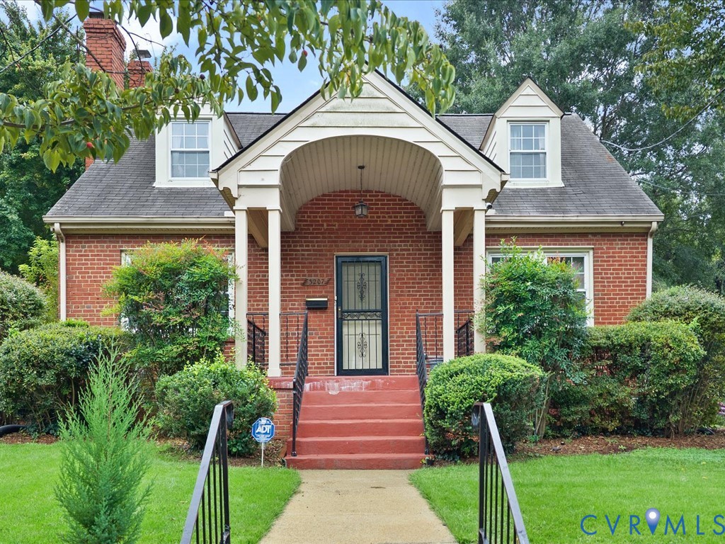 3207 Bute Ln — photo
