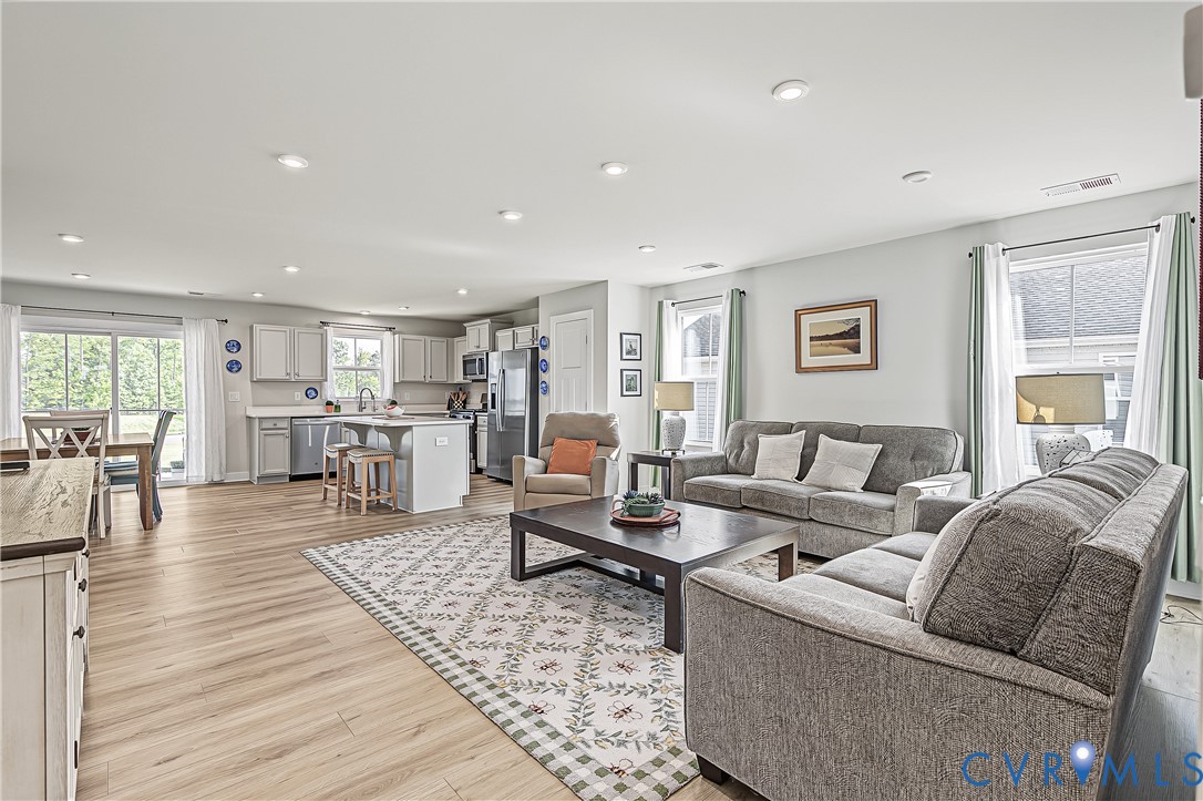 7490 E Danube Loop, New Kent, VA 23124 — photo 2