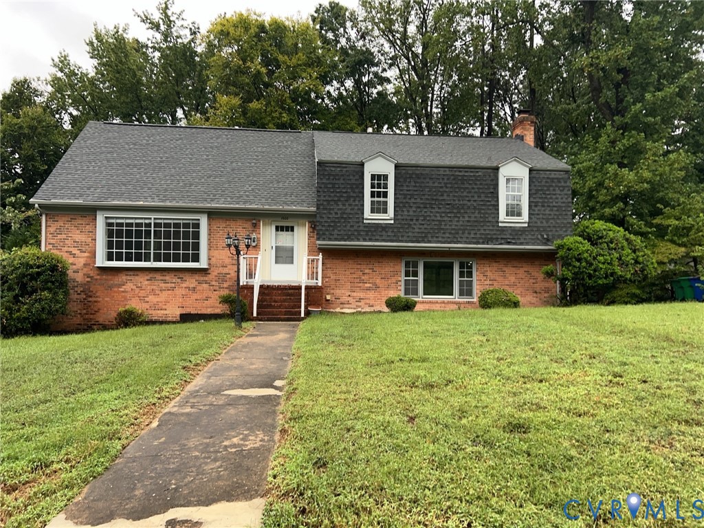 1600 Donora Ct — photo