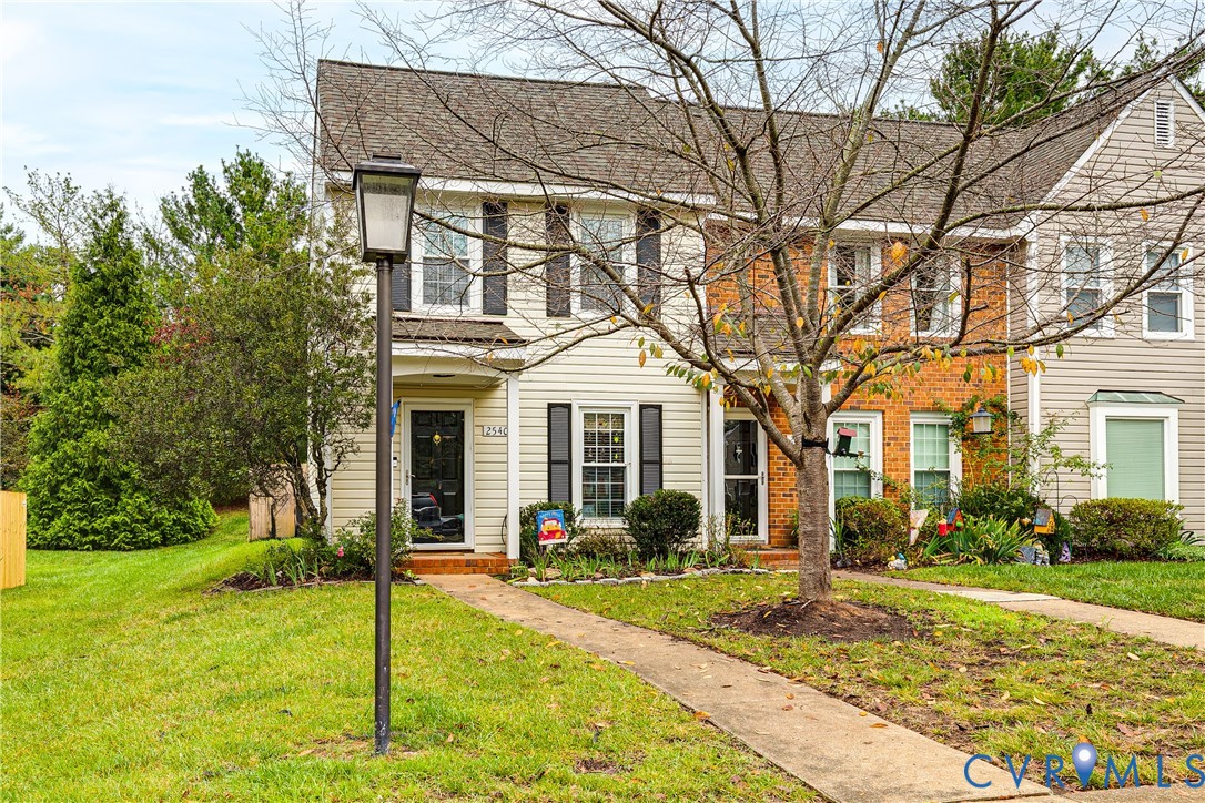 2540 Straw Bridge Chse — photo