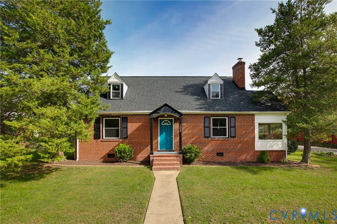 1355 Evergreen Ave — photo