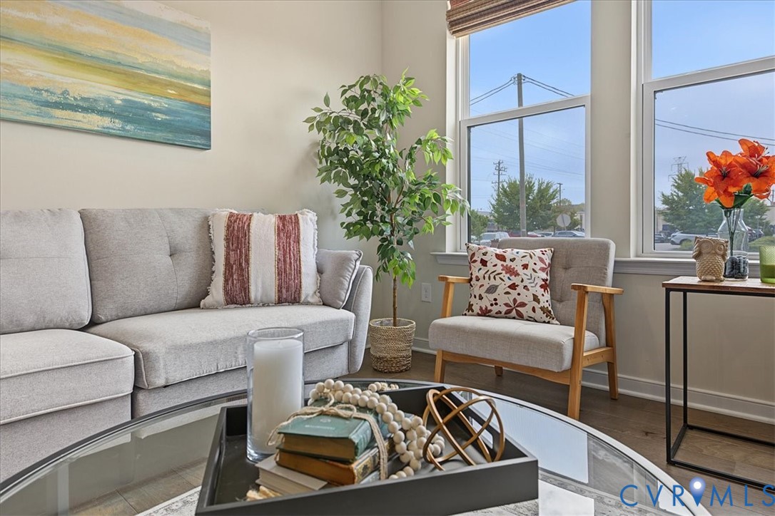 1900 Roseneath Rd Unit U4B — photo