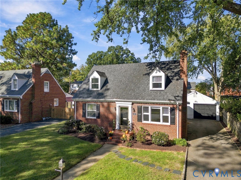 2418 Essex Rd — photo