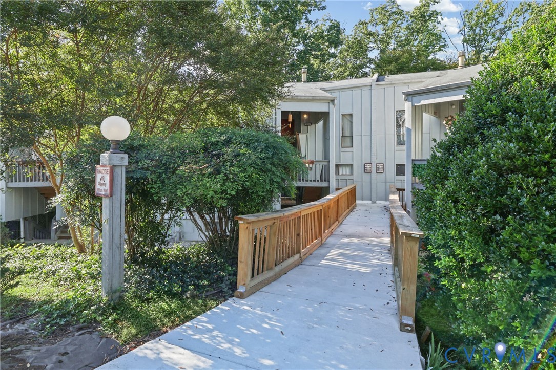 10338 Iron Mill Rd — photo