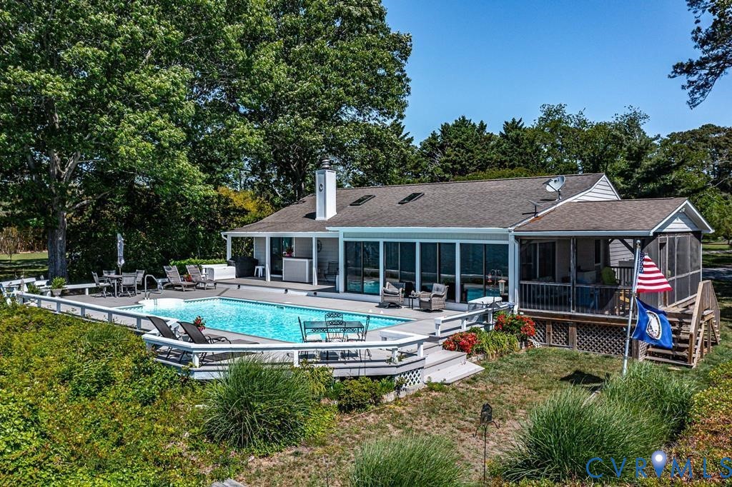 325 Deep Water Drive — photo