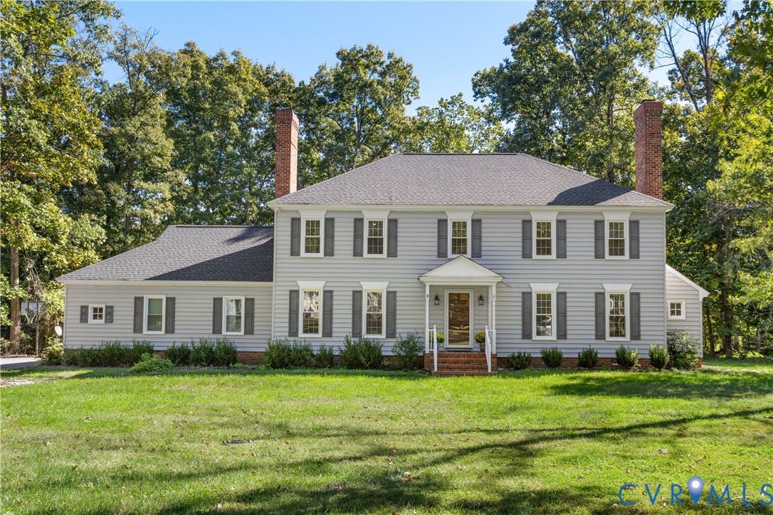 327 Huddersfield Dr — photo