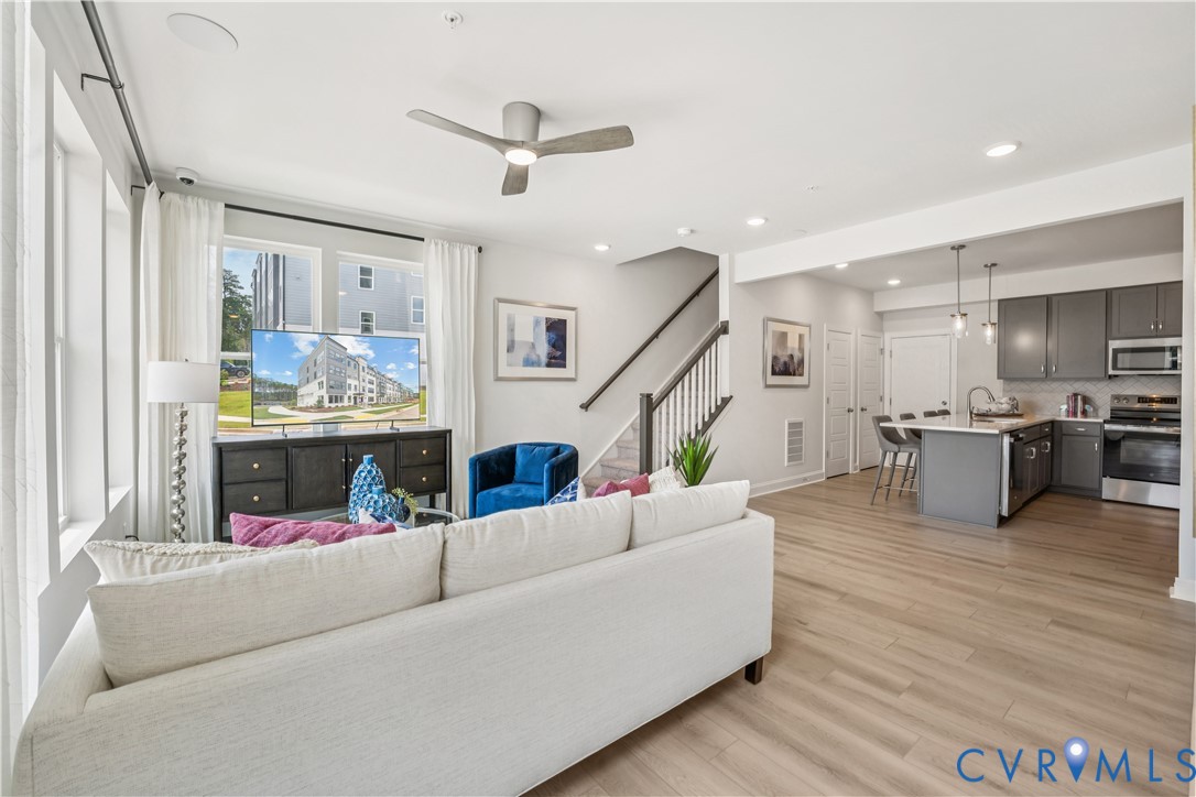 3759 Tee Box Ln — photo
