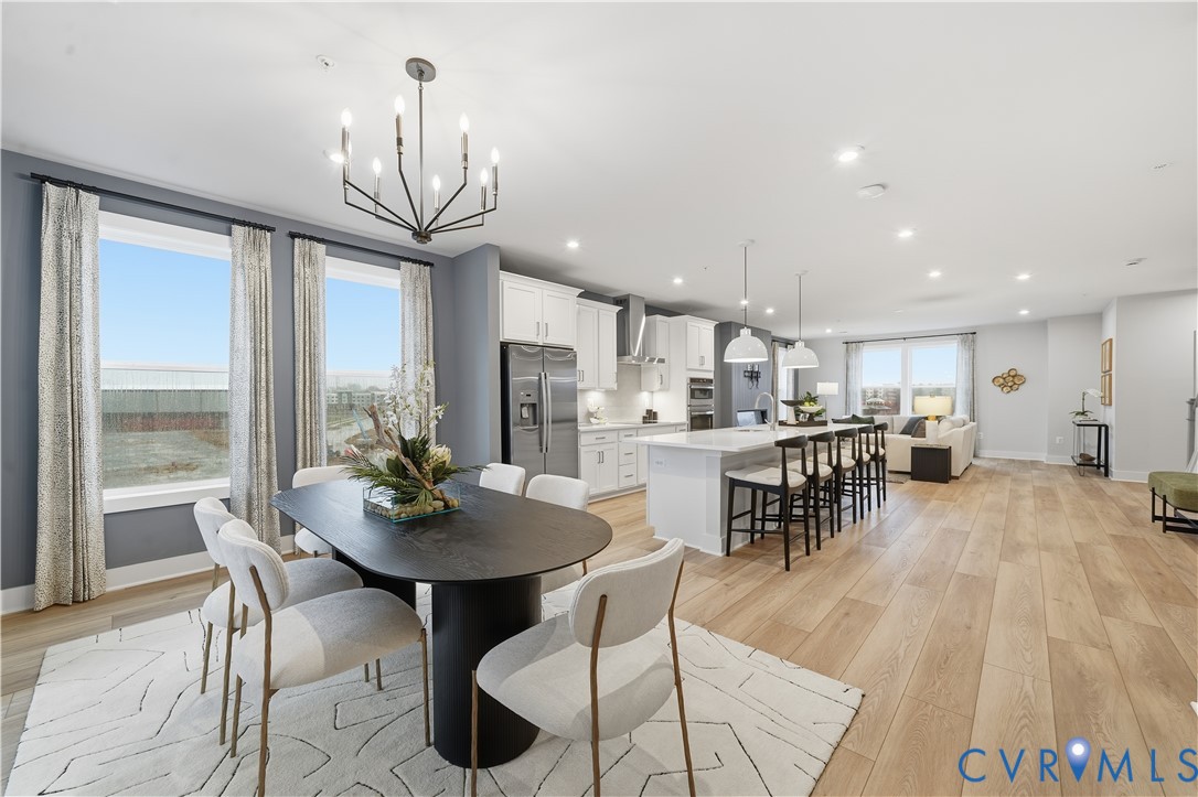 9639 Turning Point Dr Unit B — photo