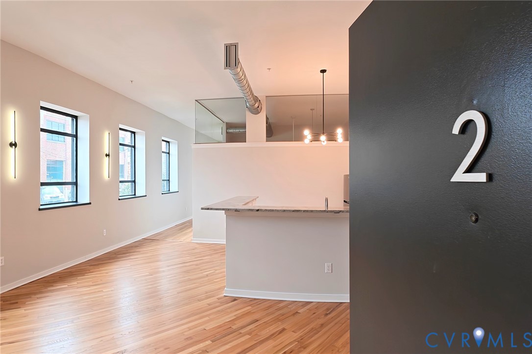 1716 Summit Ave Unit 2 — photo