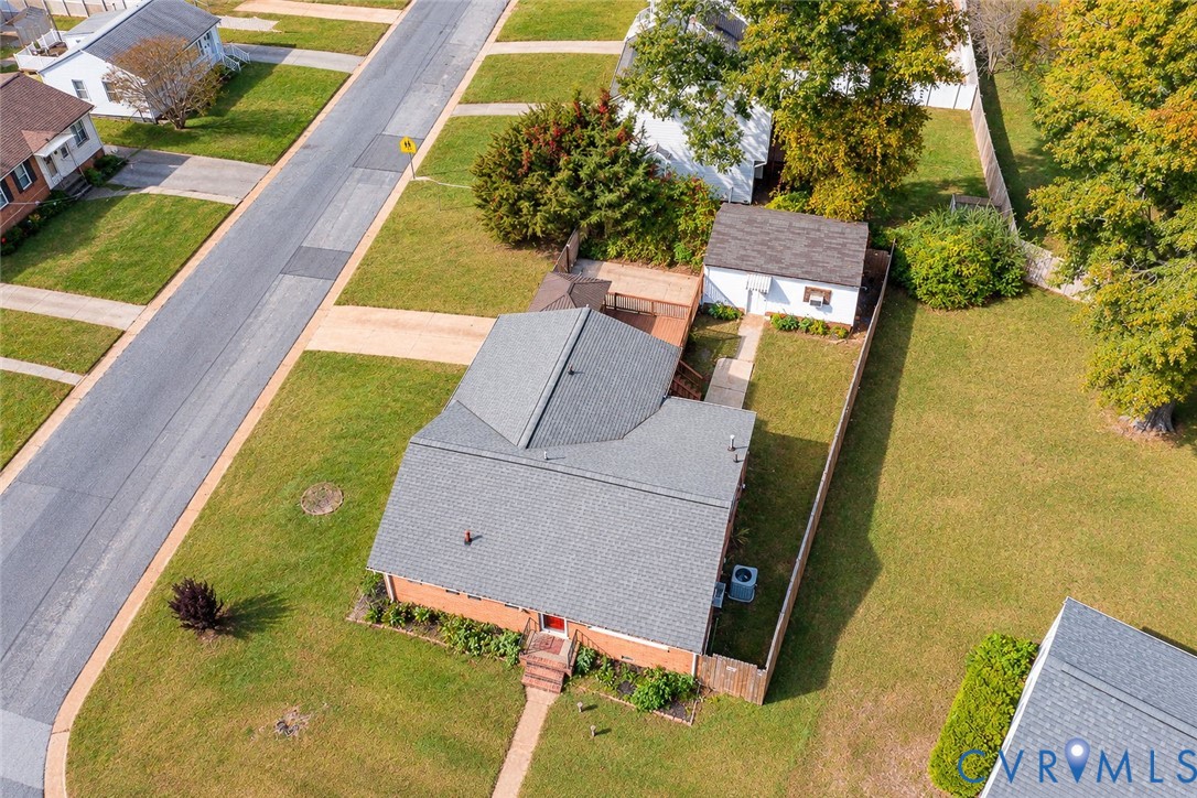 628 Ryan Ave — photo