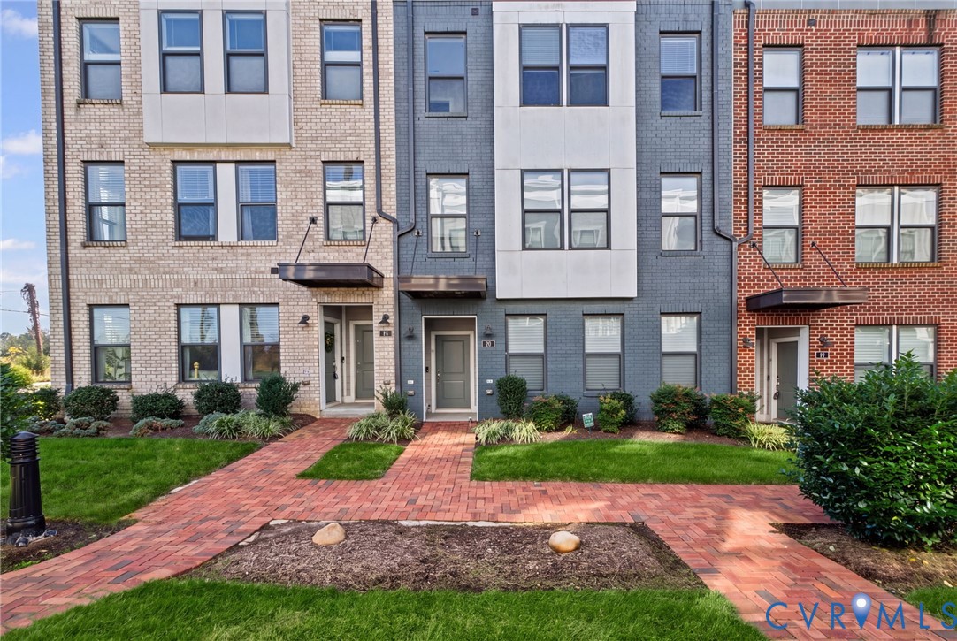 15 Flatwater Row Unit B — photo