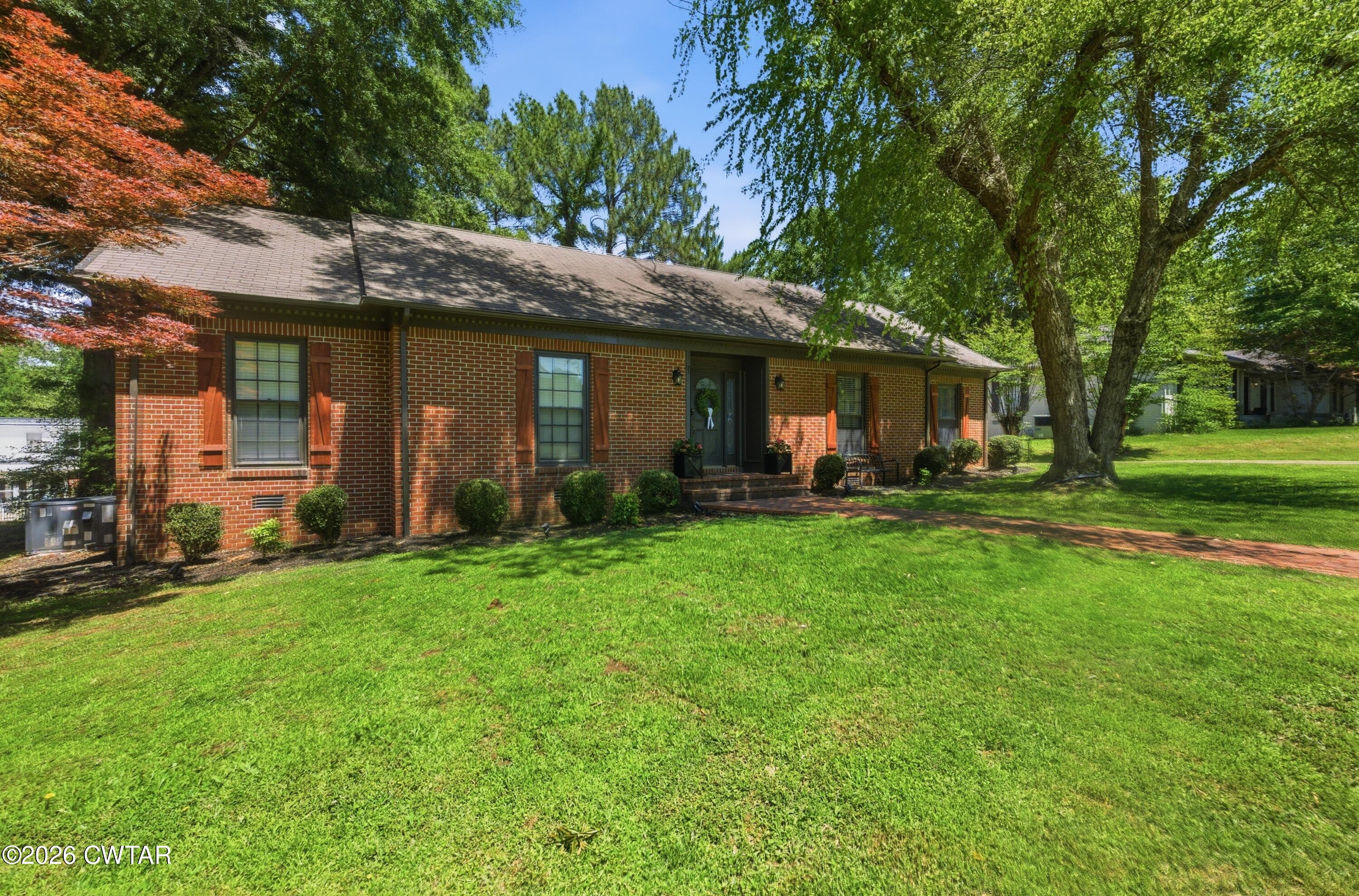 1092 Brentwood Drive — photo