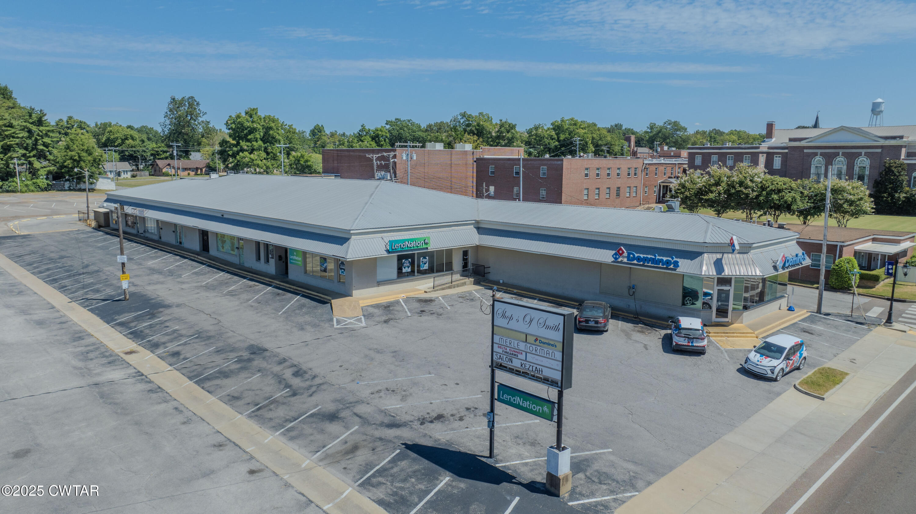 251 W Main Street — photo