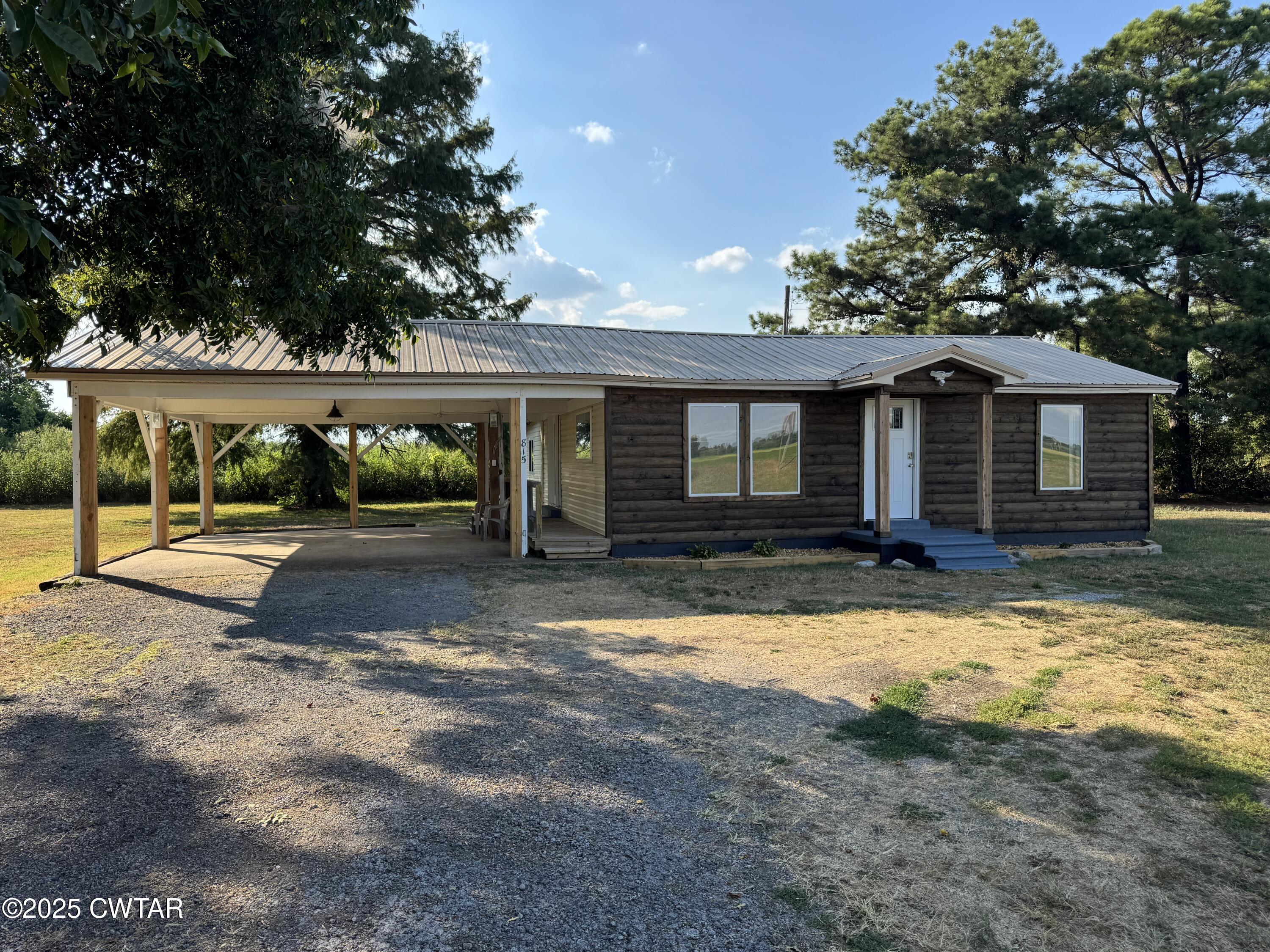 815 Tn-78 & Empty Lot — photo