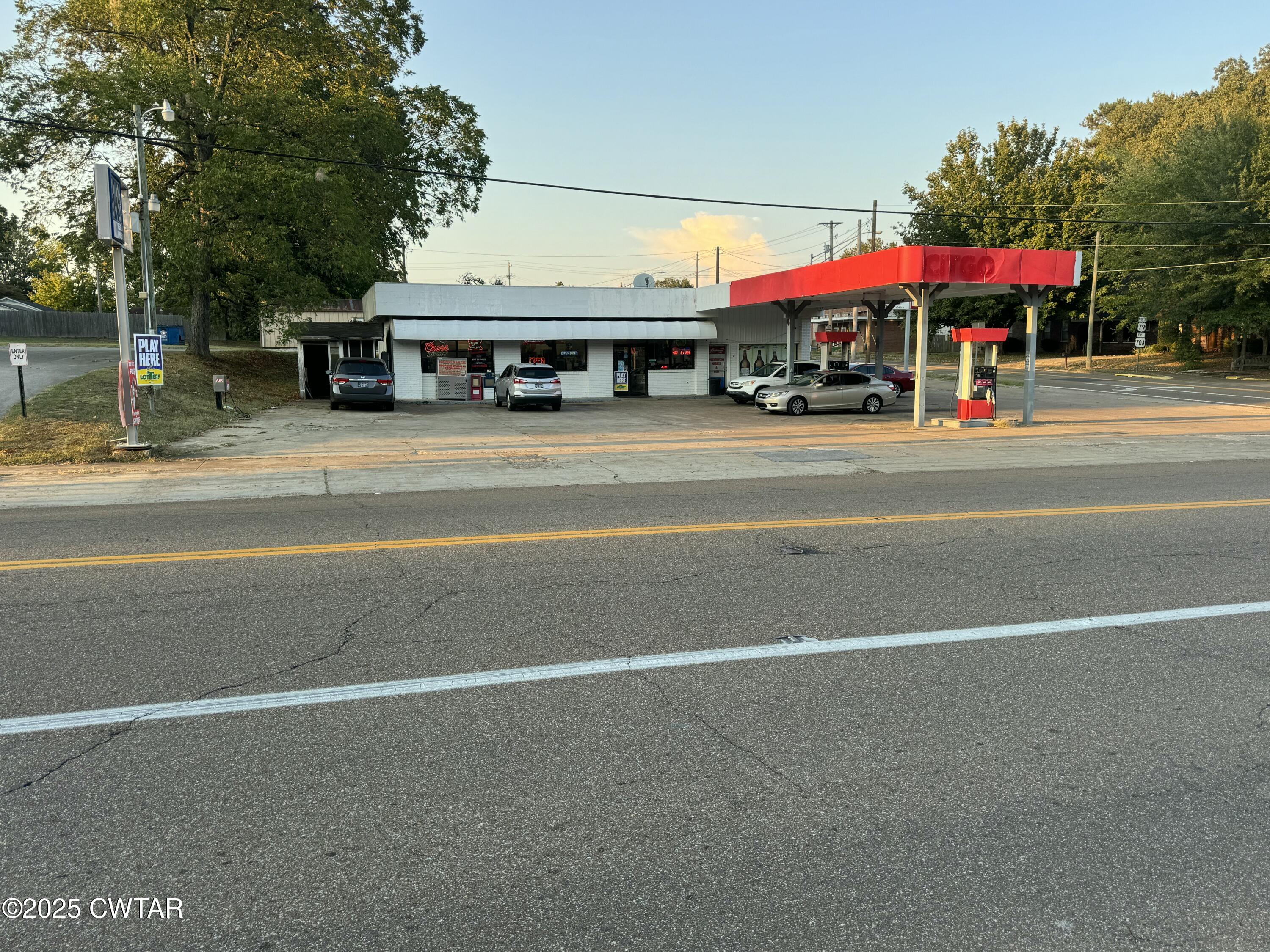 2115 E Main Street — photo
