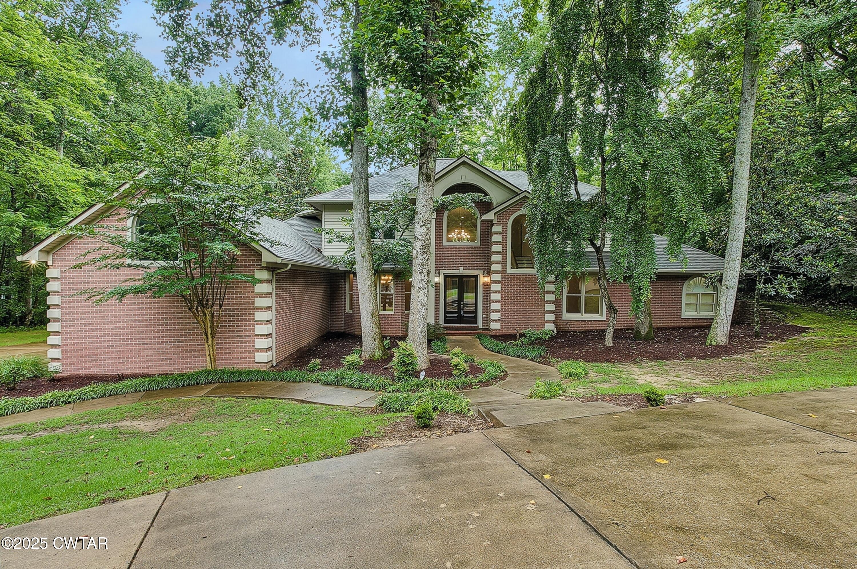 26 Bridlepath Drive — photo