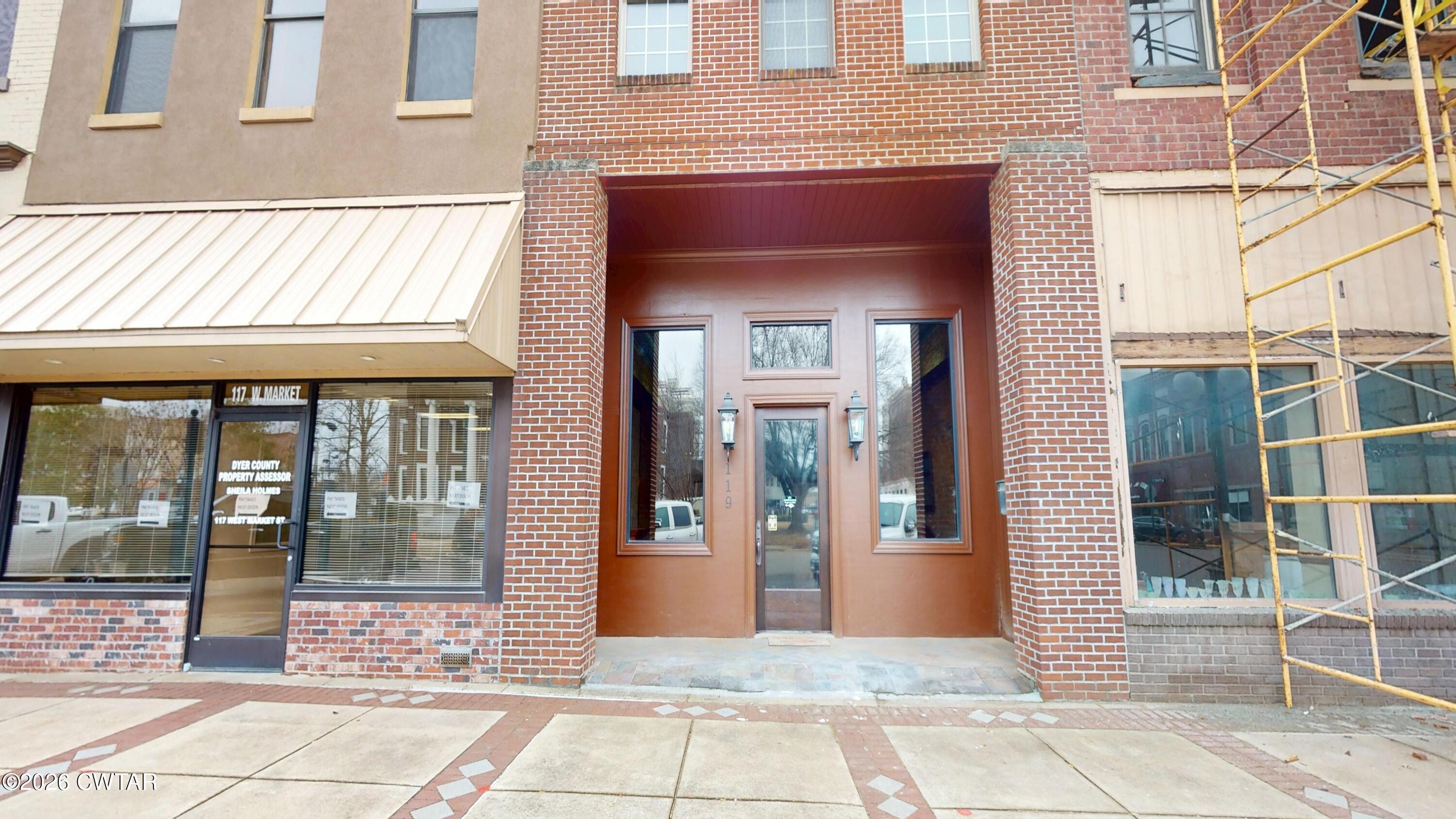 119 W Market Street — photo