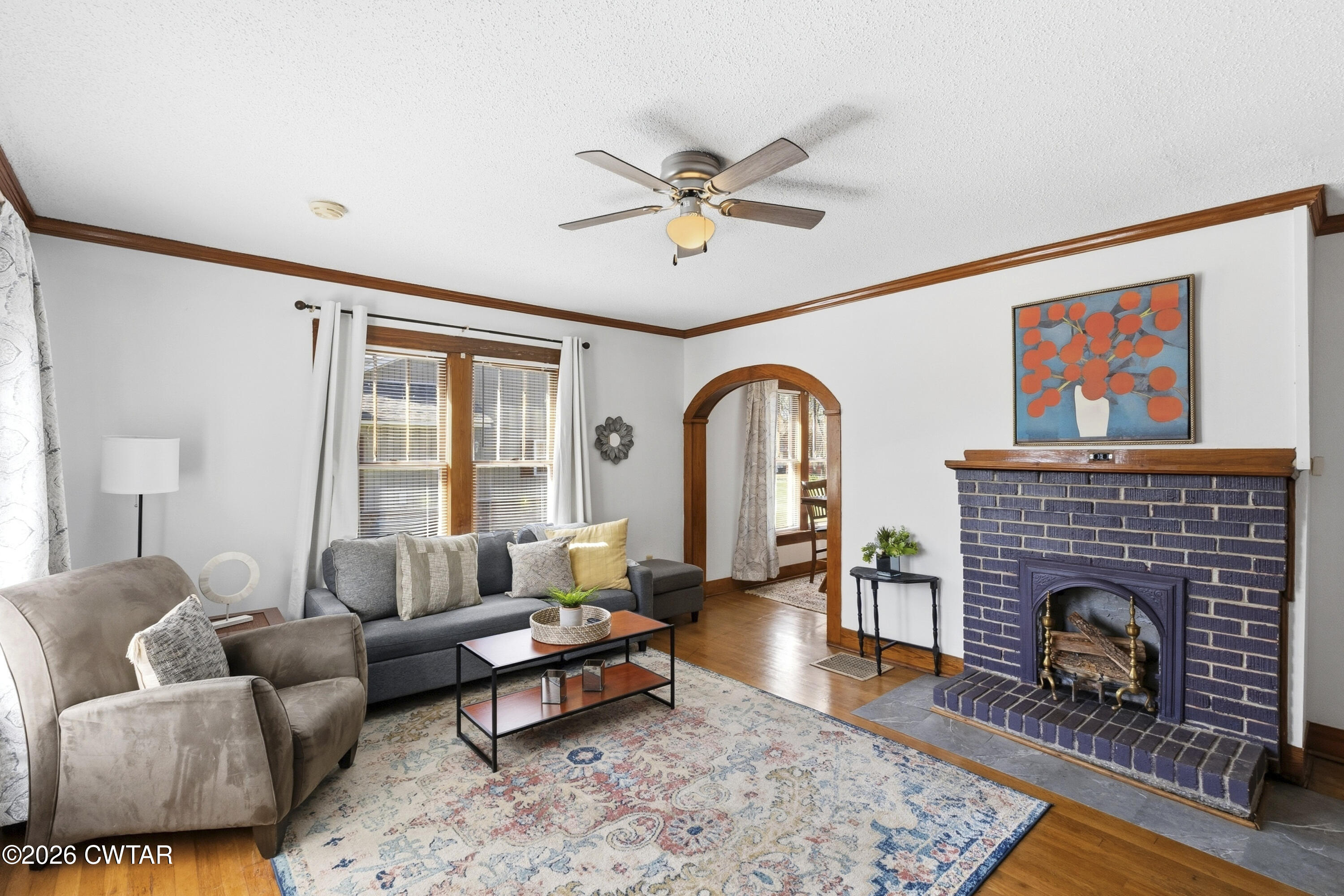 805 E Jefferson Street — photo