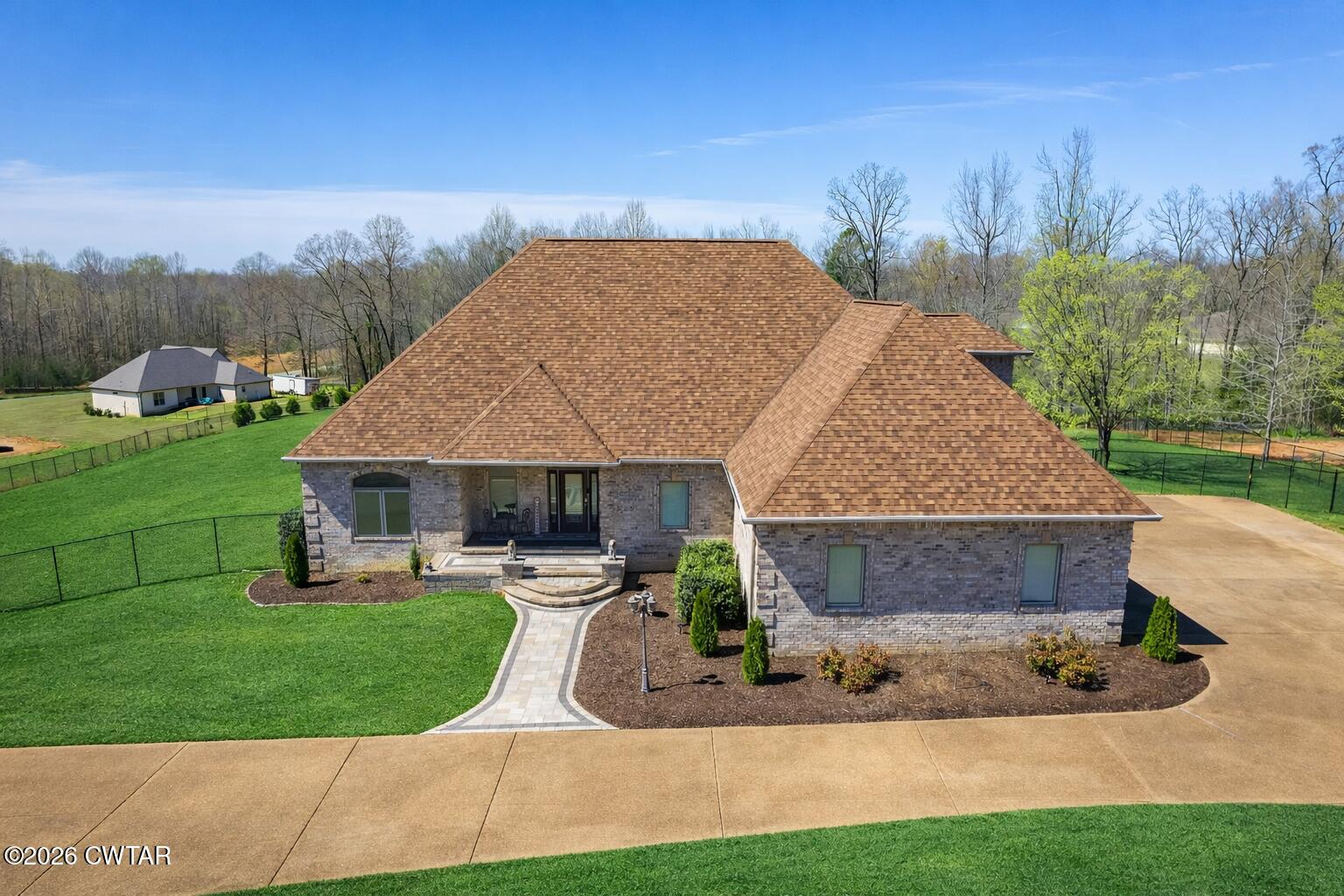 575 Homestead Lane — photo