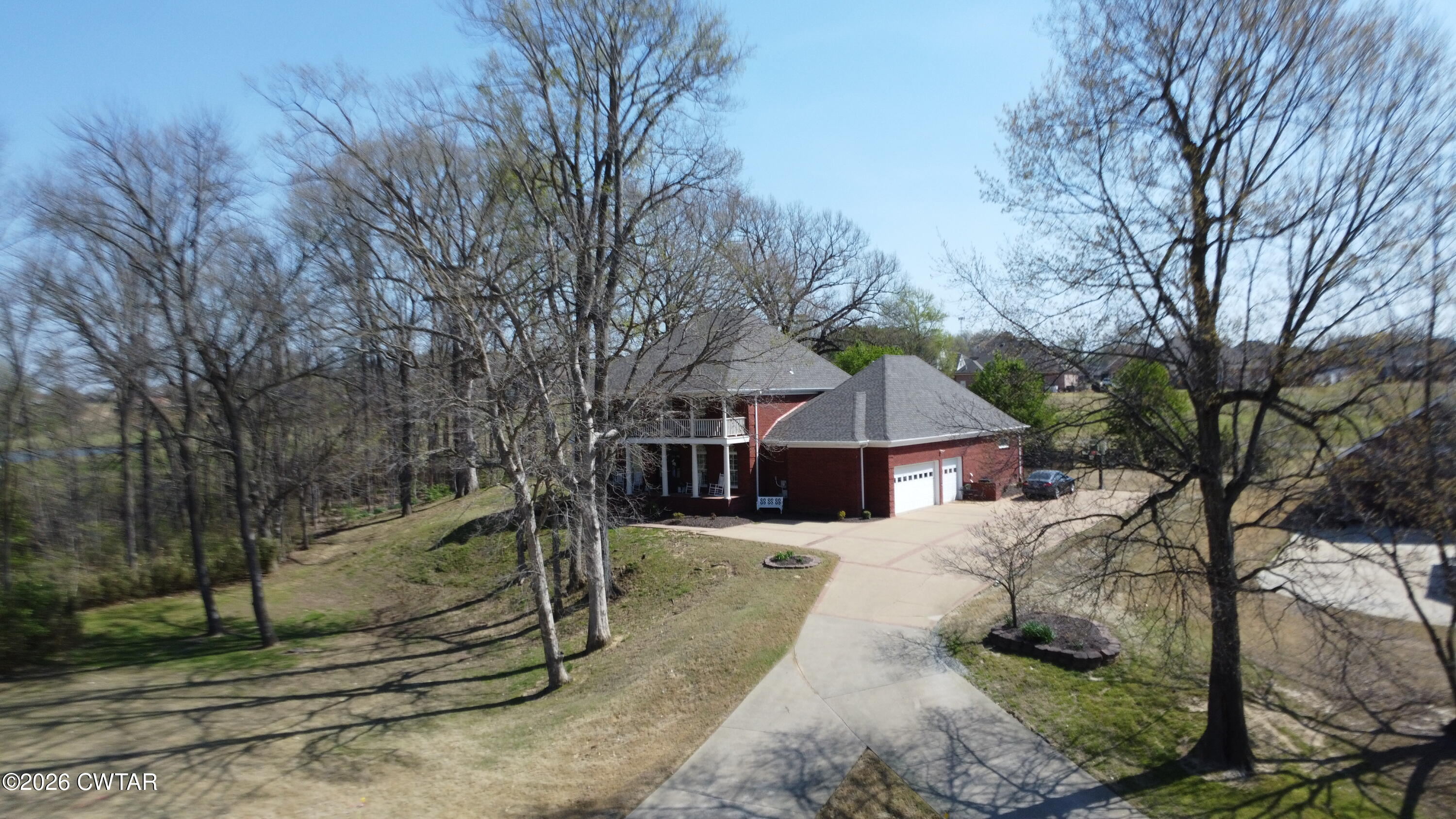 1870 Clubhouse Drive — photo