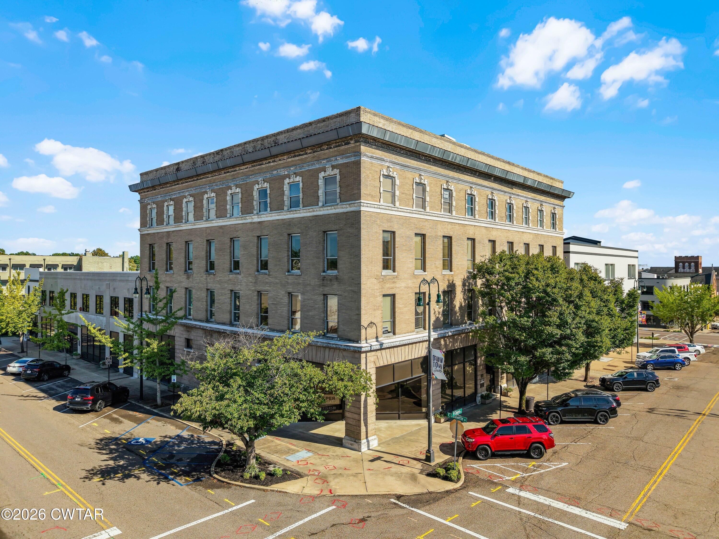 118 N Church Street — photo