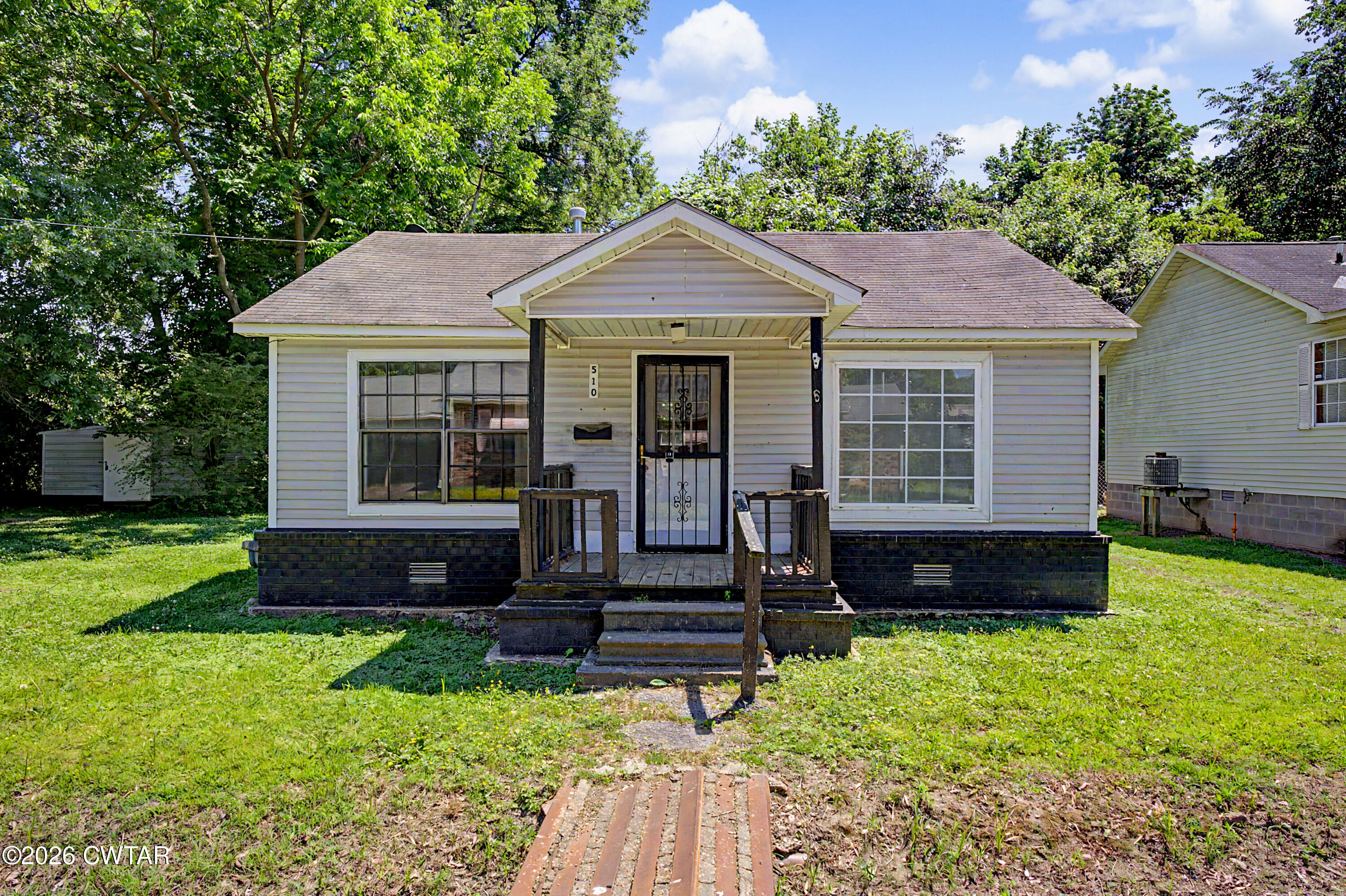 510 Barnes Drive — photo