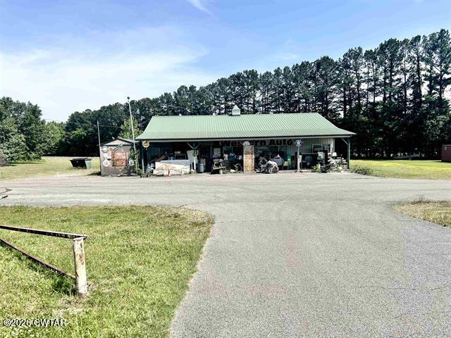 1412 Highway 51 N — photo