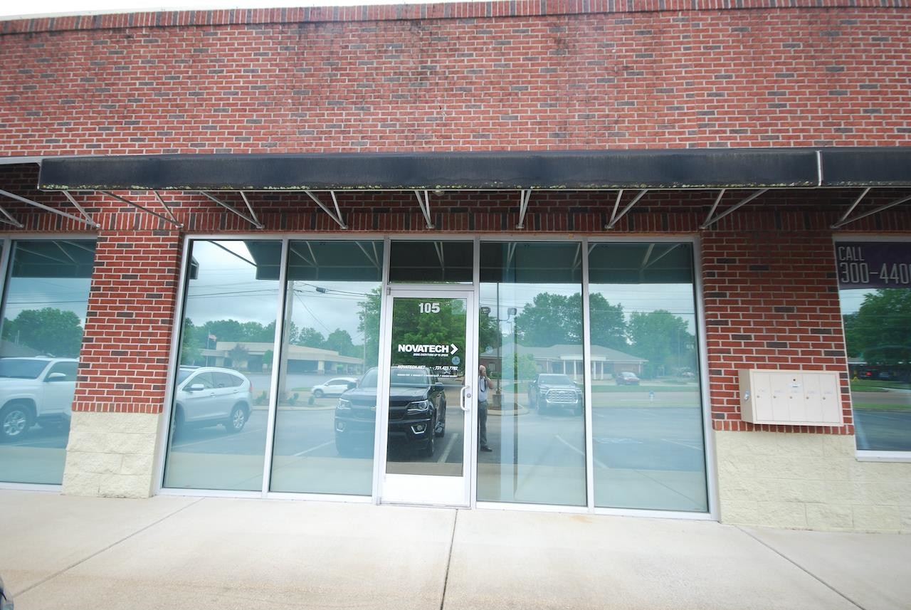 133 W University Parkway, 105 — photo