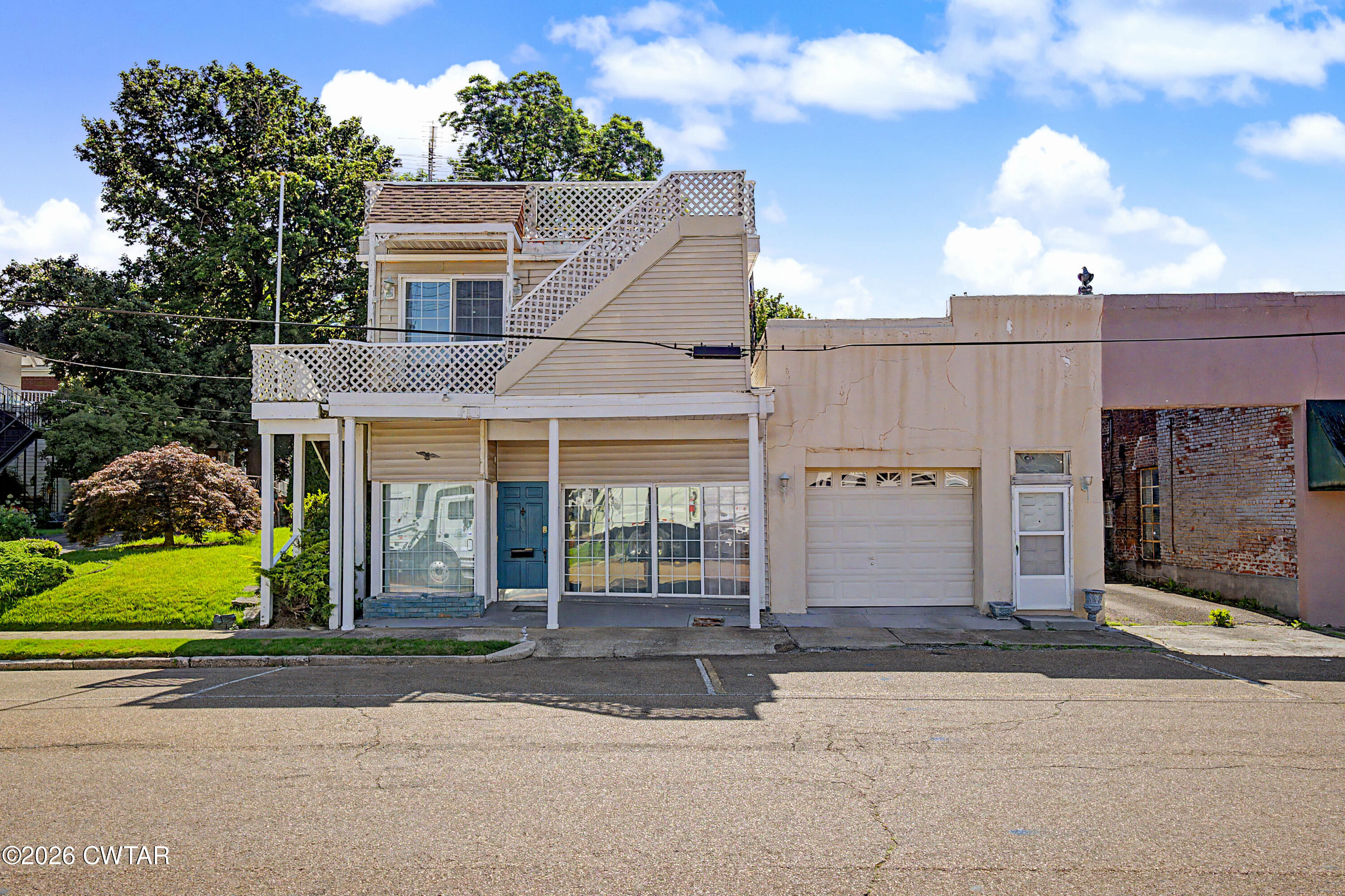 28 N Jackson Avenue — photo