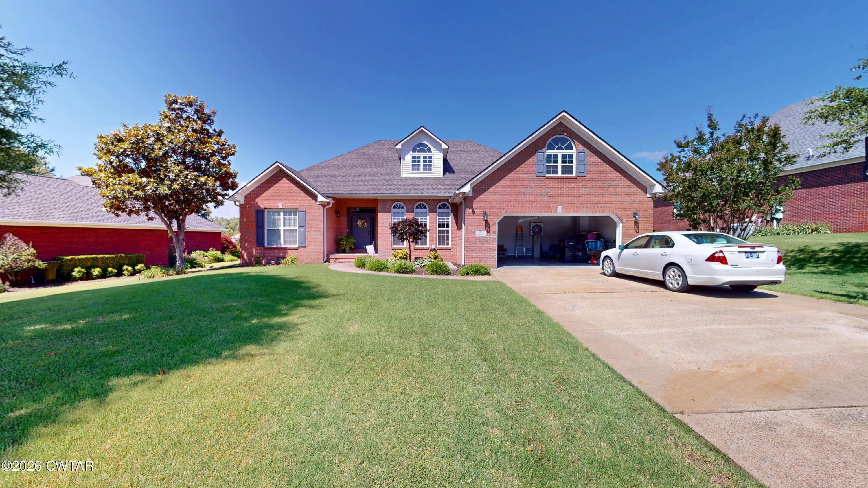 1925 Fairway Drive — photo