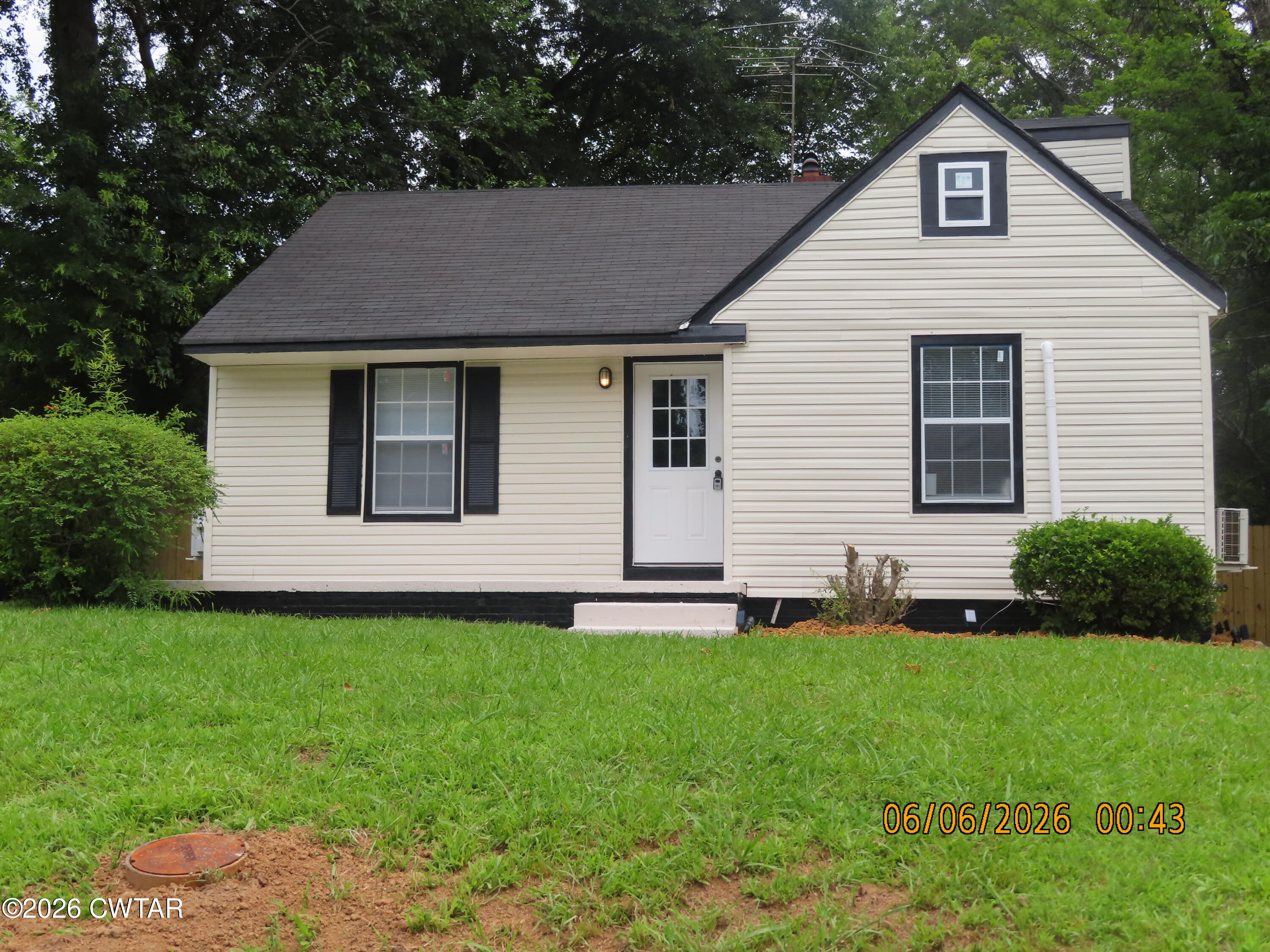 32 Carruthers Drive — photo