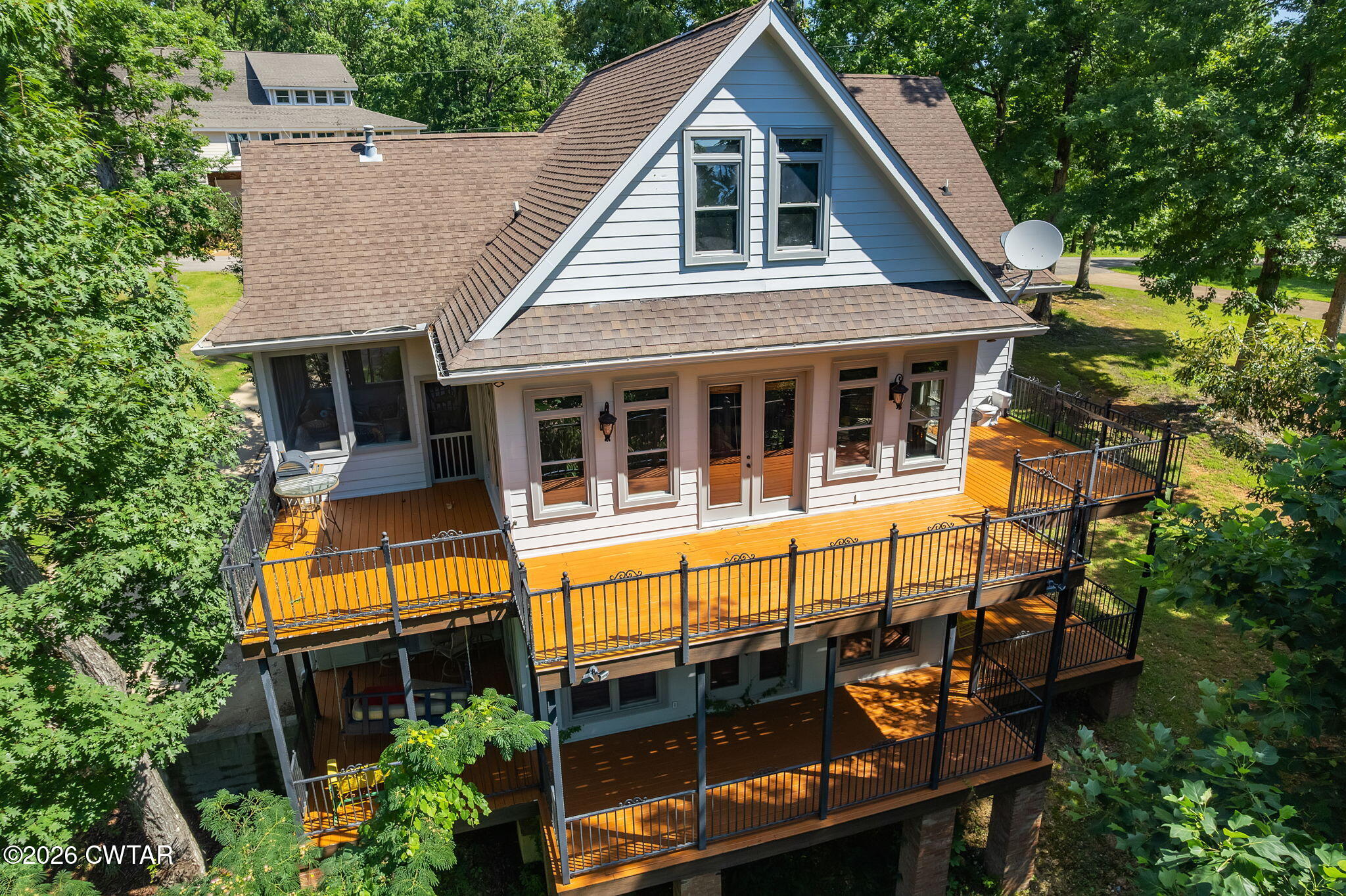 40 Pier Point Point — photo