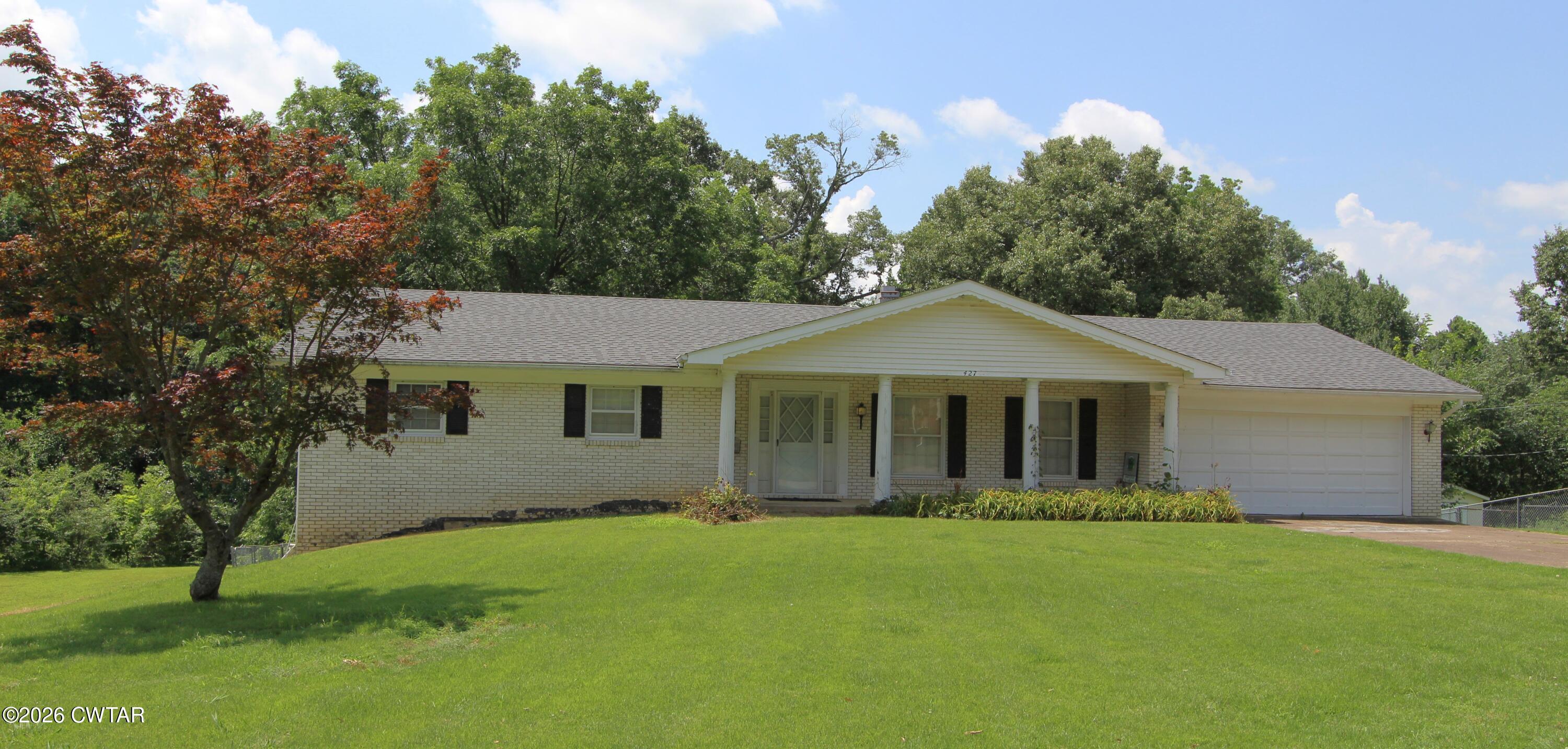 427 Parkview Drive — photo
