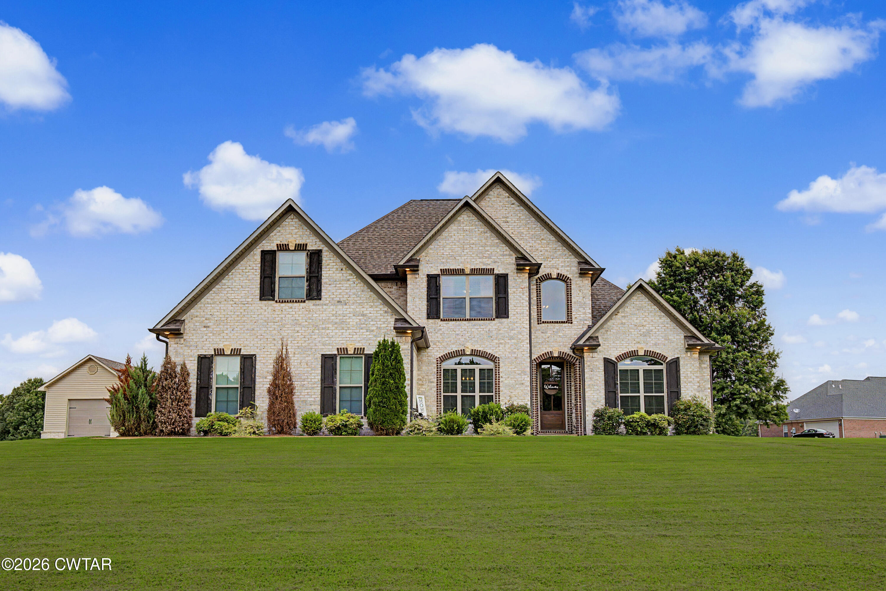 459 Country Lake Circle — photo