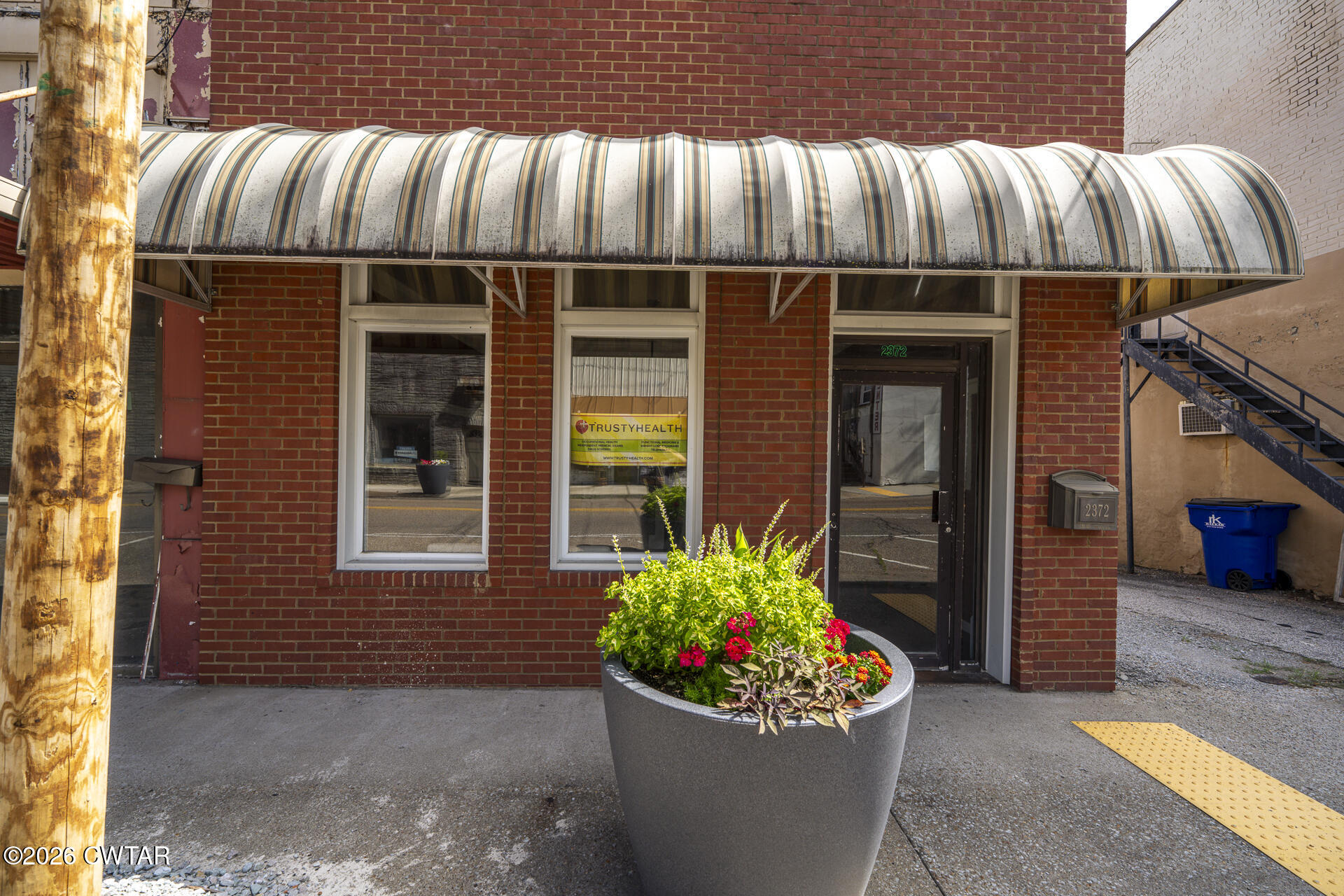 2372 Cedar Street — photo