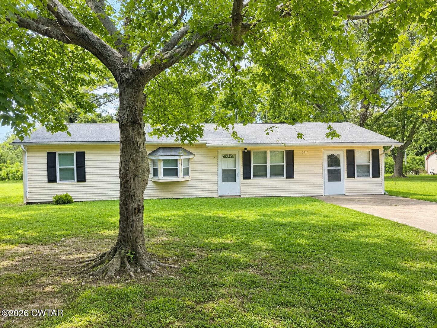 387 Lyte Circle — photo