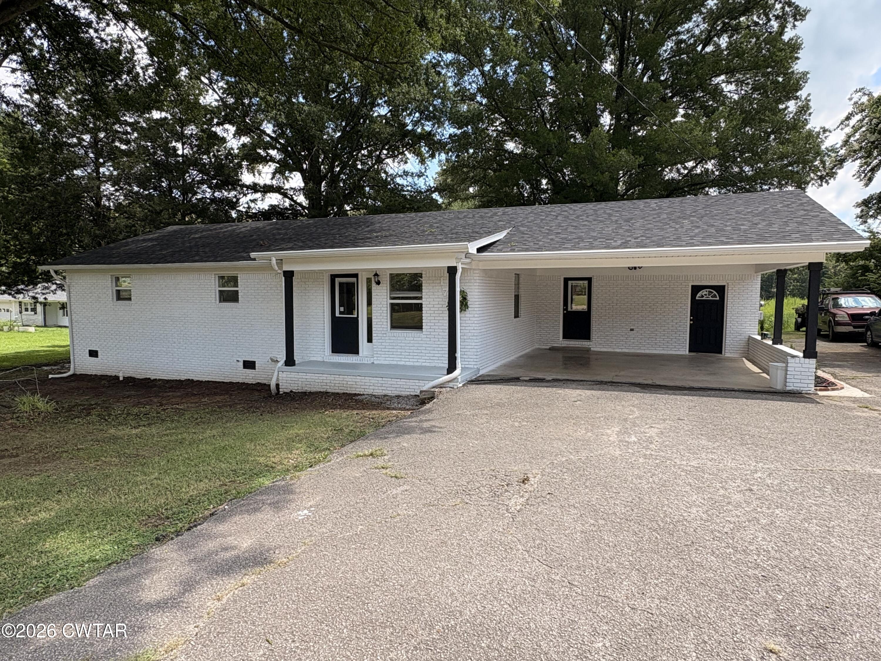 1705 S College Street — photo