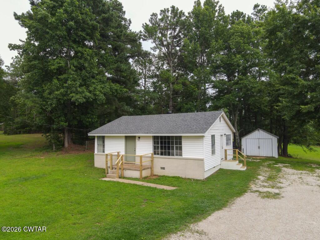 3820 Highway 200 — photo
