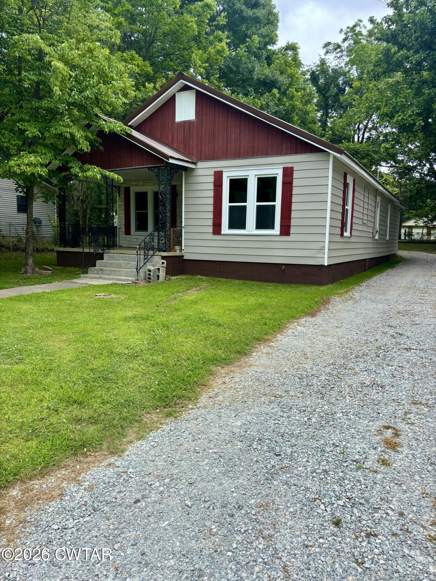 2057 Cedar Street — photo