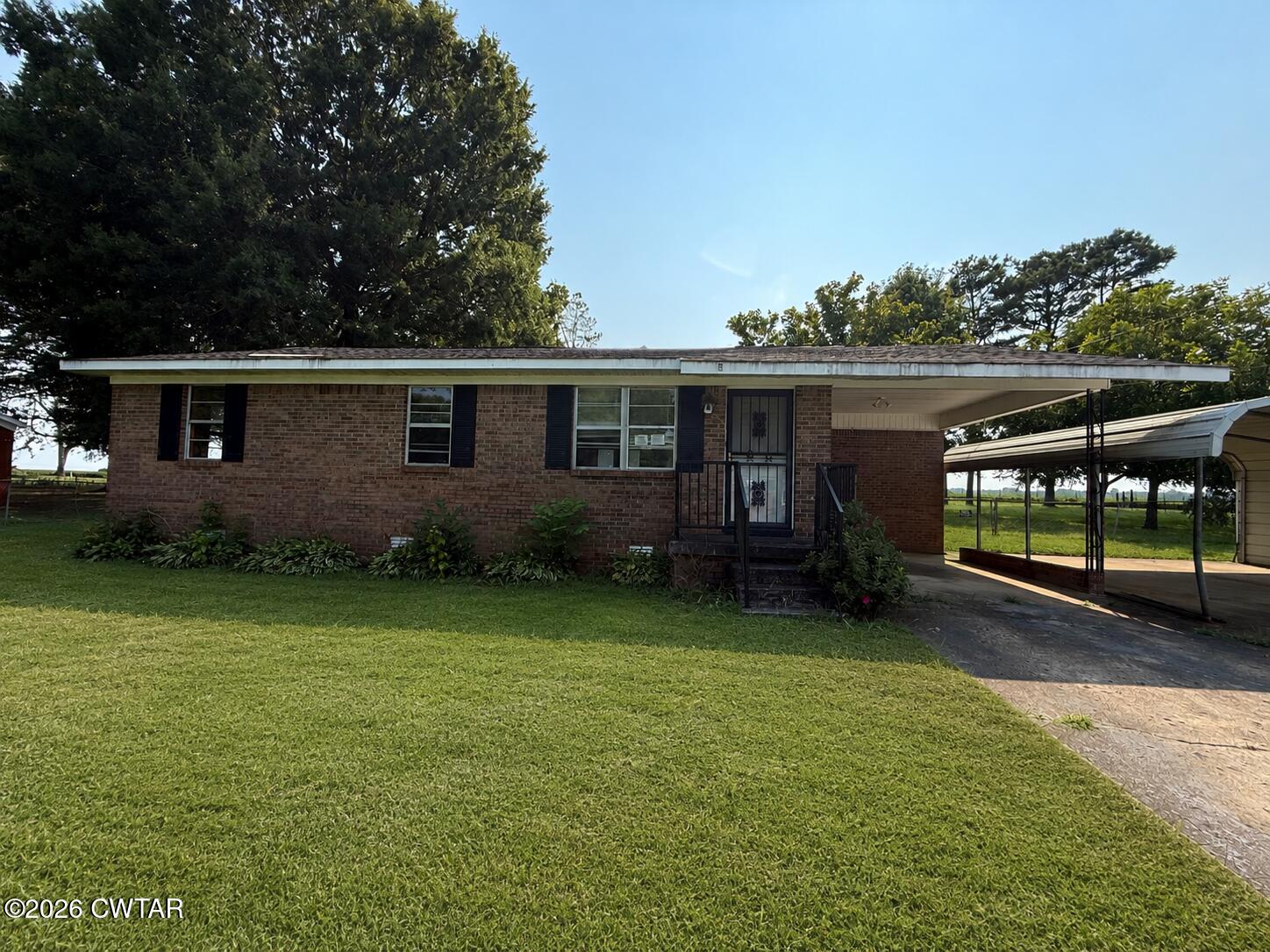 110 Glover Street — photo