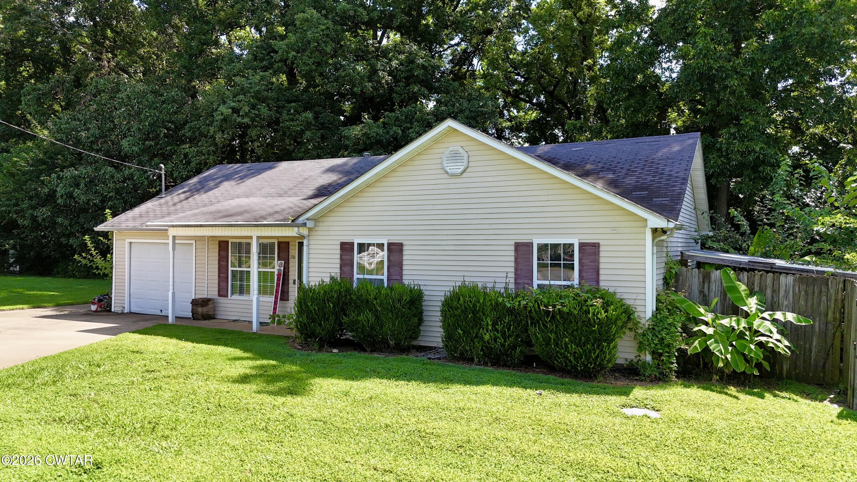 70 Joshua Circle — photo