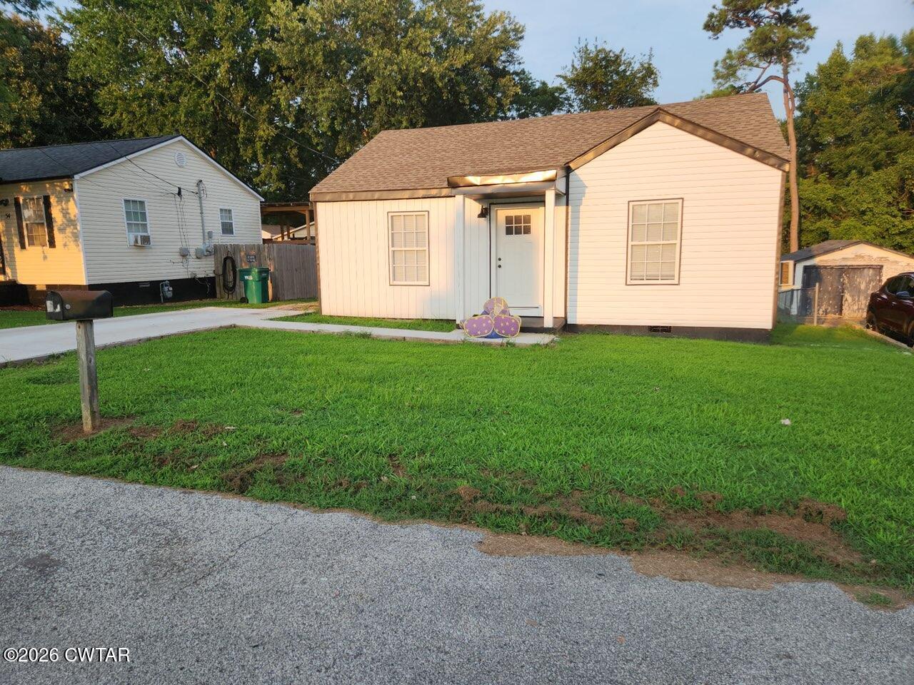 56 Wisteria Street — photo